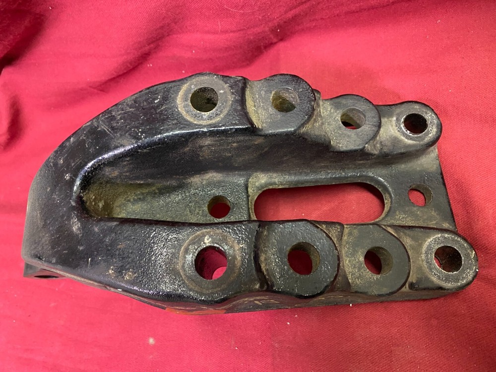 FREIGHTLINER Crossmember underslung MOUNT BRACKET SUPPORT, # 15 28213 000