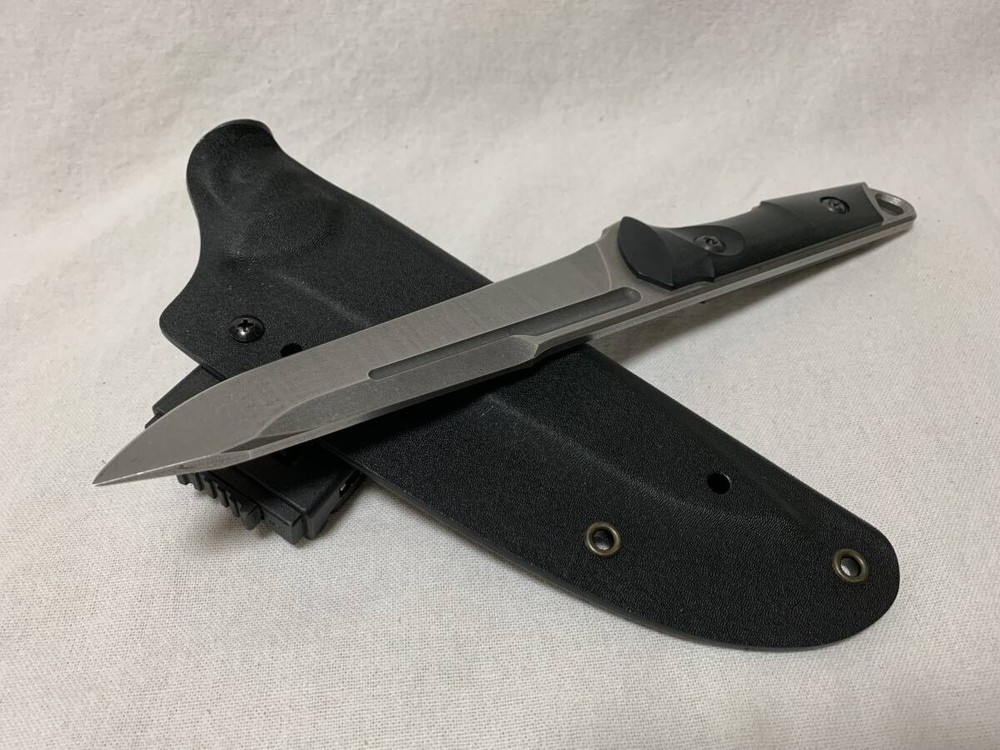 Unused SAMURAI SPIKE Fixed Blade Knife 440C w/Sheath