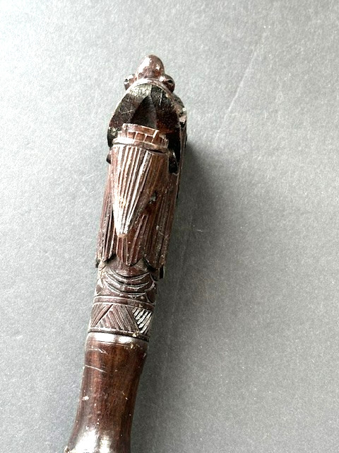 WW2 CARVED WOOD LION HANDLE SWAGGER STICK