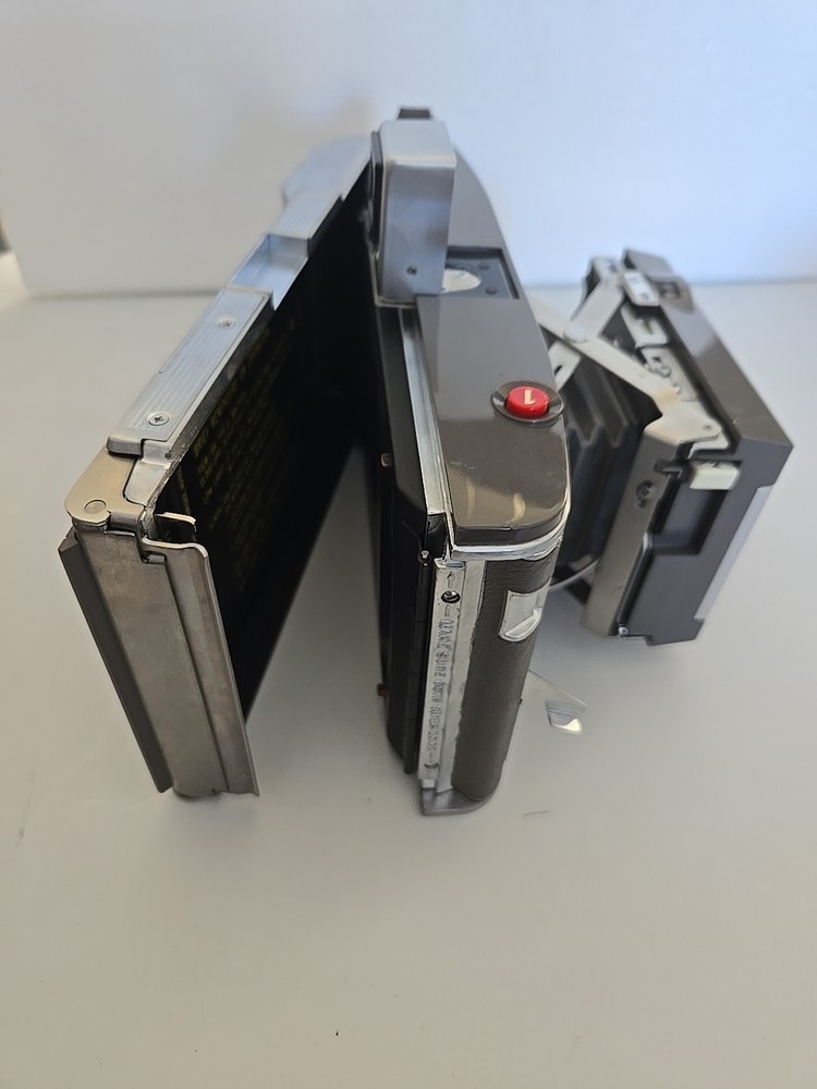 Vintage Polaroid Land Camera Model J66 Flash