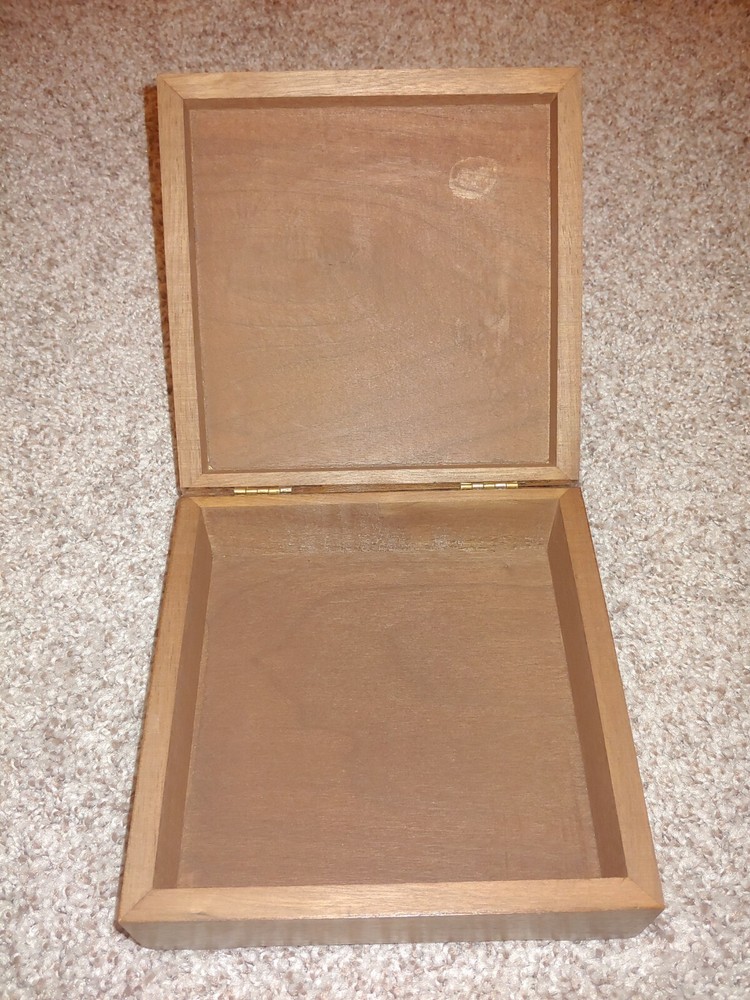 small oak hinge top needlework display box