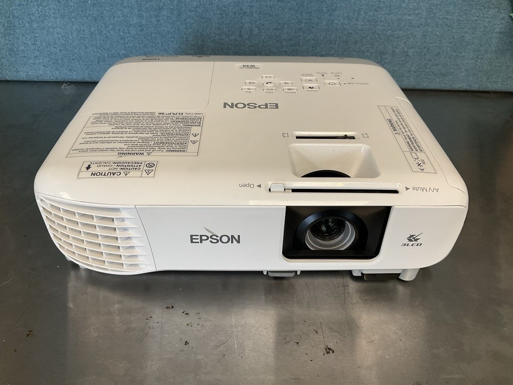 Epson PowerLite w39 Projector - 2871 Hours