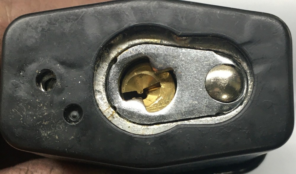 Master Lock Padlock 6325KA Re-Keyable M25 Keyway