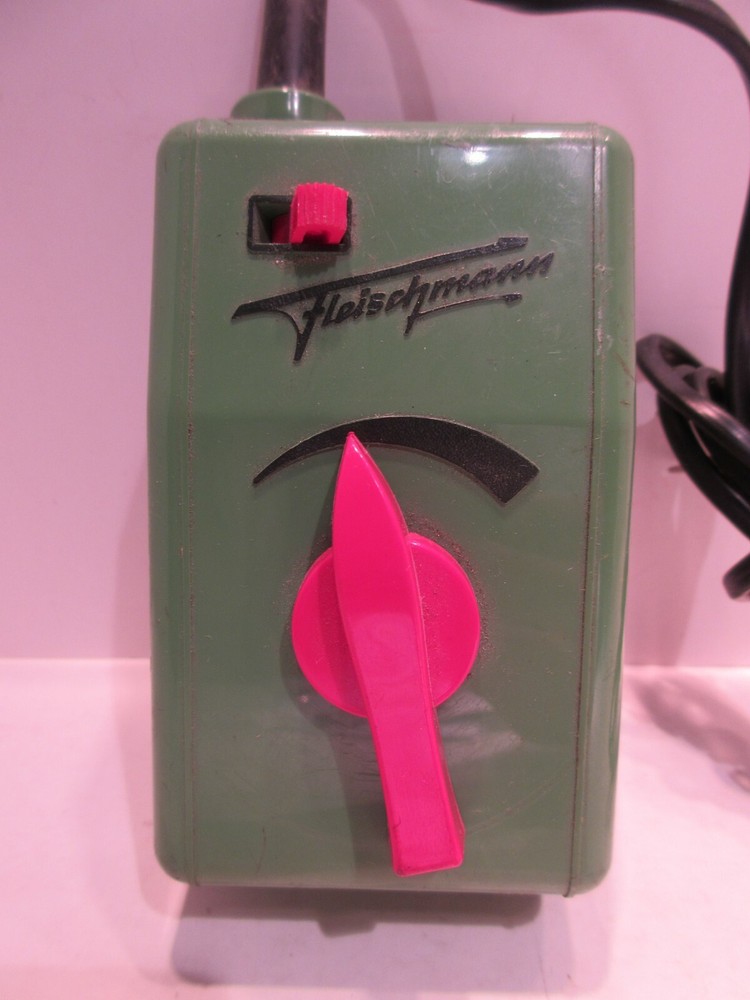 Fleischmann Transformer Type 710 14V Model Railroad Train Accessory Not Working
