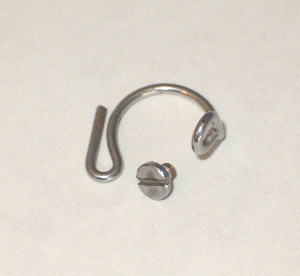 Singer Sewing Machine 201-2 Needle Thread Carrier on Front Left
