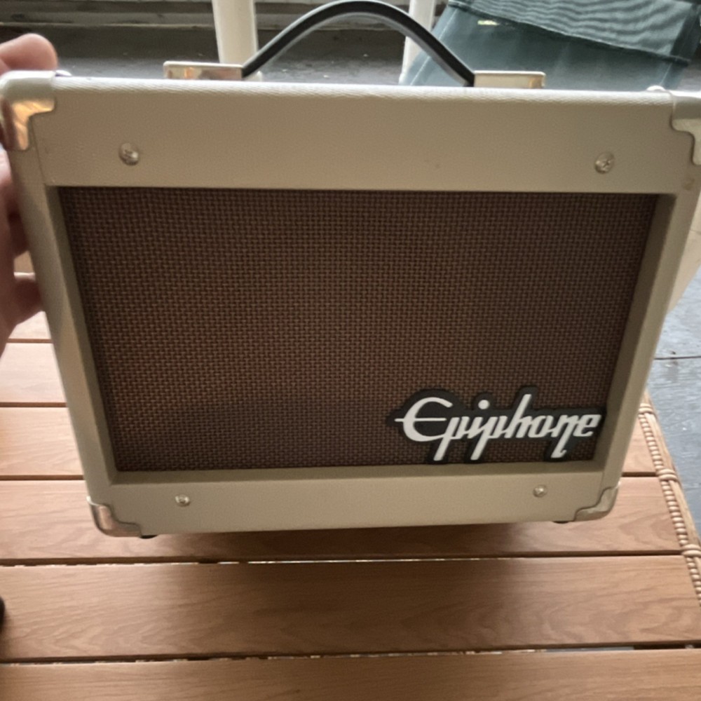 Epiphone Studio Acoustic 15C Combo Guitar Amplifier Solid State 15W 2-Channel