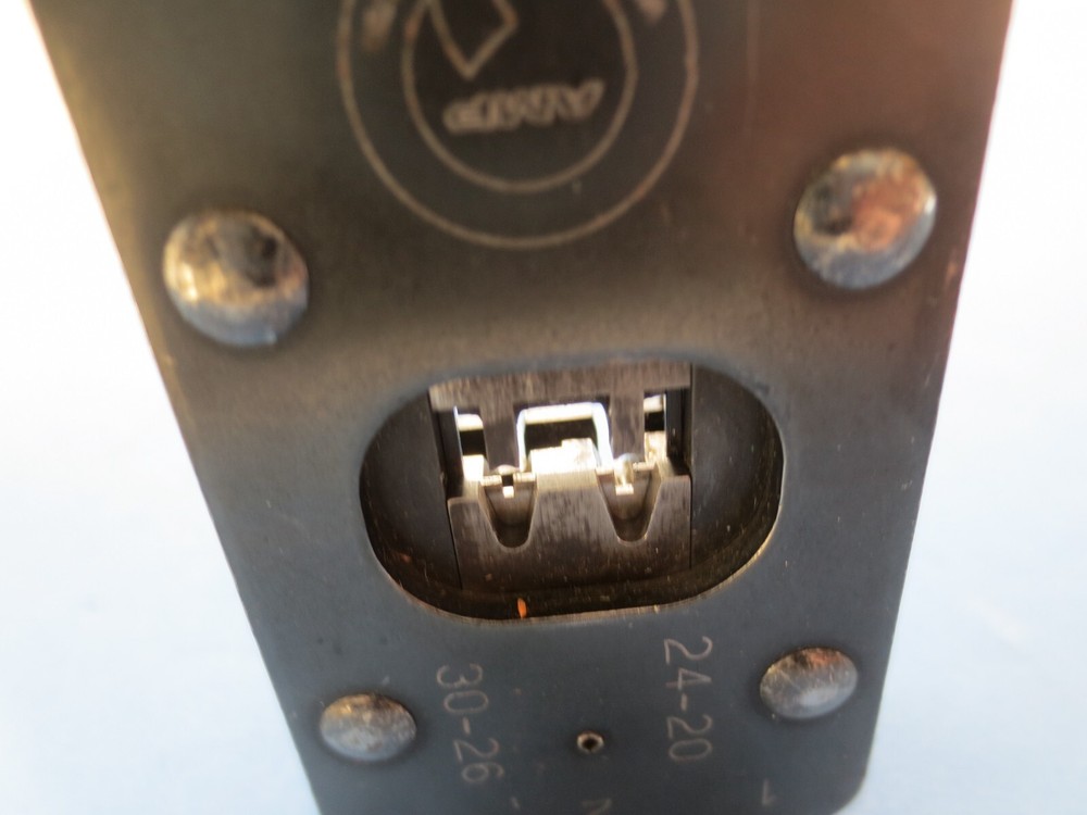 AMP 90202-2 * Hand Crimp Tool * (Missing the ratchet Spring)