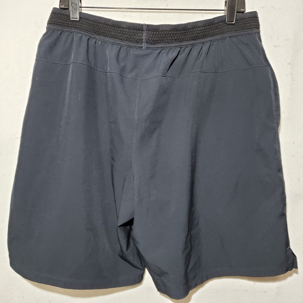 Fabletics Fundamental Shorts Men's Large Black Lined