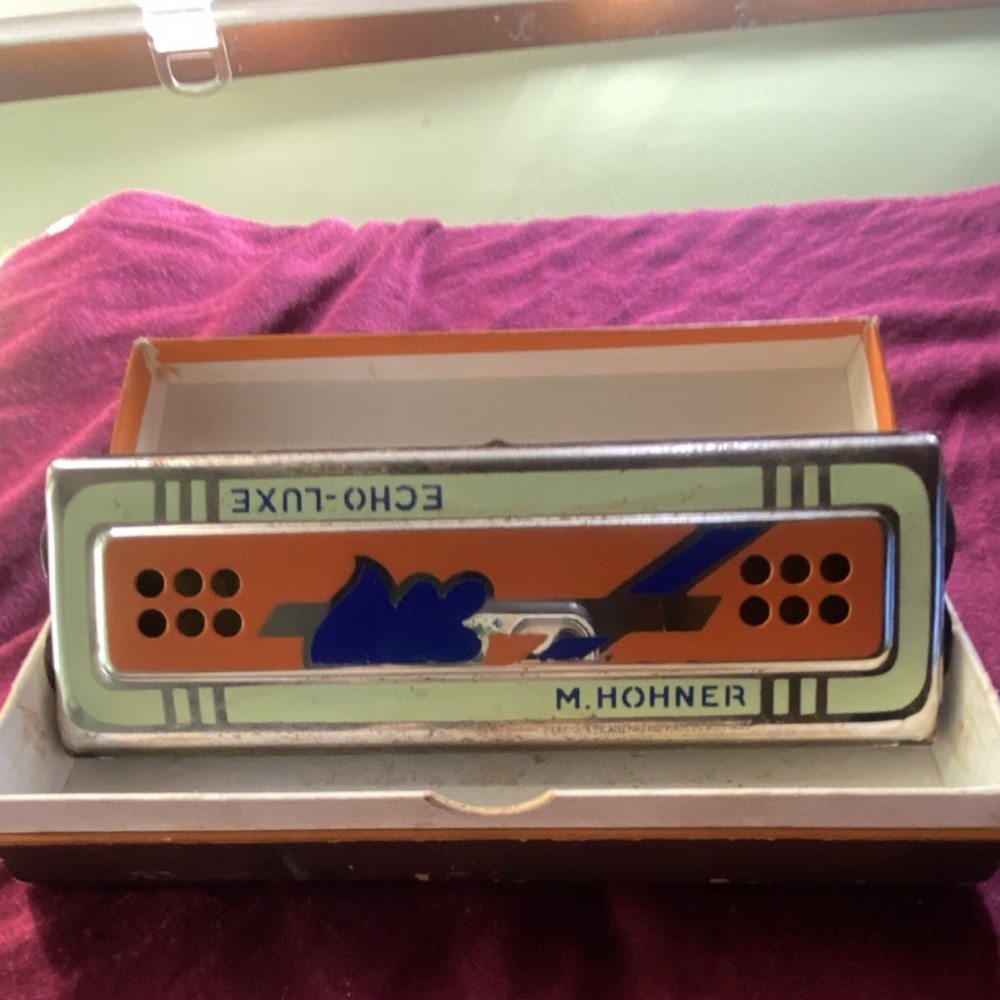 M. HOHNER ECHO-LUXE Tremolo Harmonica with Original Box