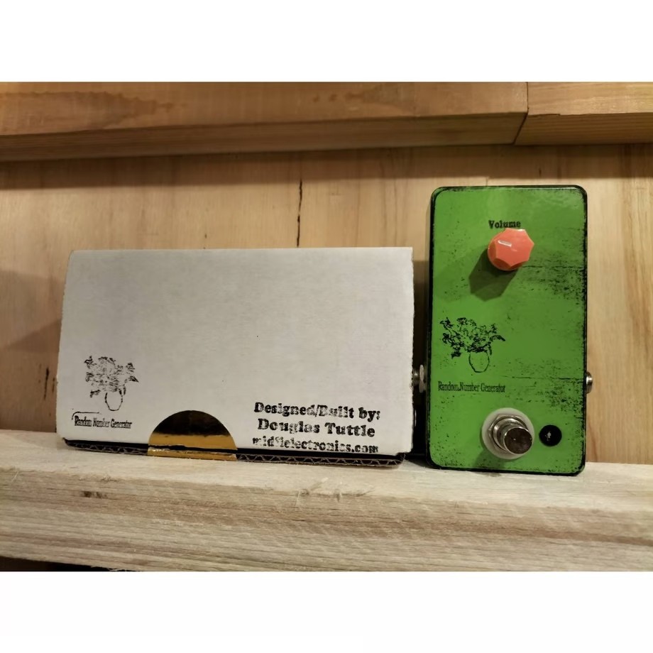 Mid-Fi Electronics Random Number Generator Device Used