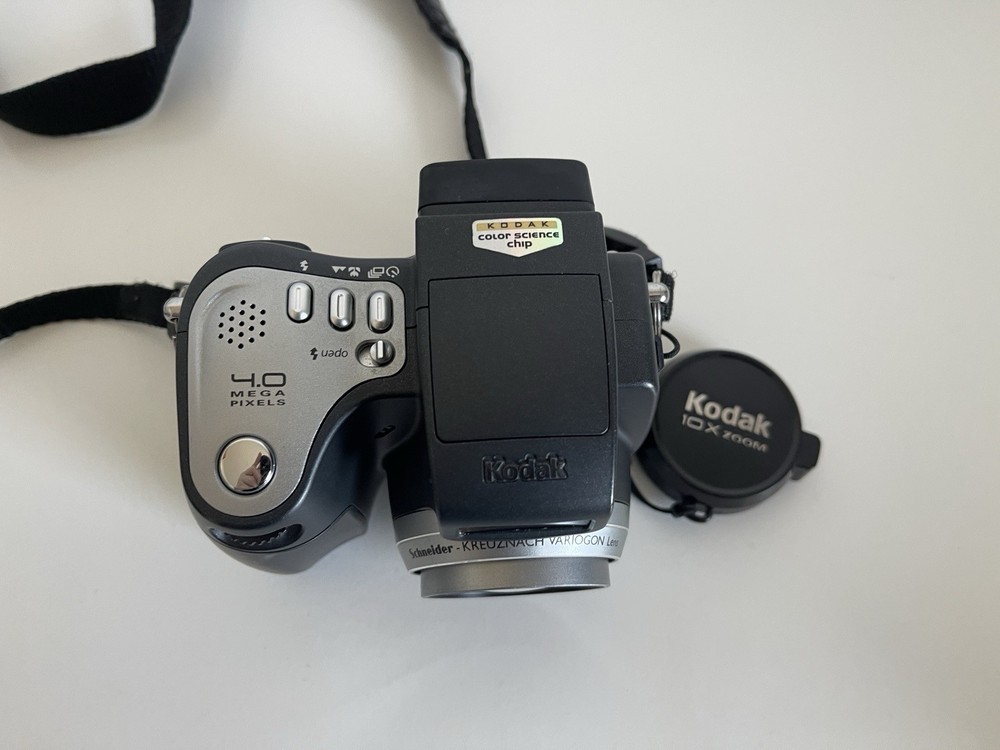 Kodak EasyShare DX6490 4MP Digital Camera