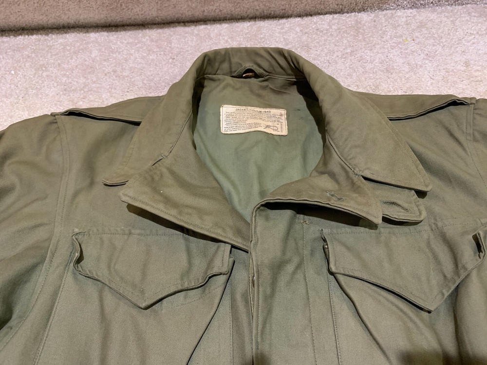 US Military Field Jacket M-1943 OD Green WWII Button Front Dated 1945 Size 34R