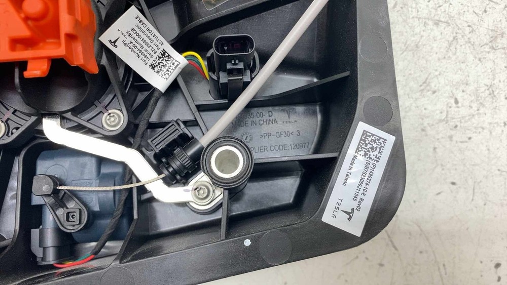 ⭕ 21-23 Tesla Model 3 HV Charge Charging Port Inlet Socket Module 1490374-10-E