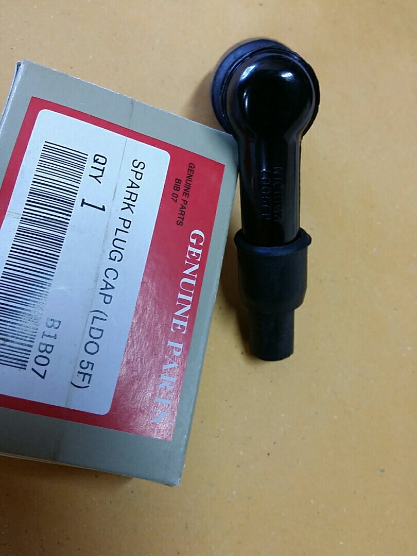 HONDA SPARK PLUG CAP FOR C70 CL70 CT70 CT90 S90 Z50 SL70 S65 CL90 CL100 CB (#66)