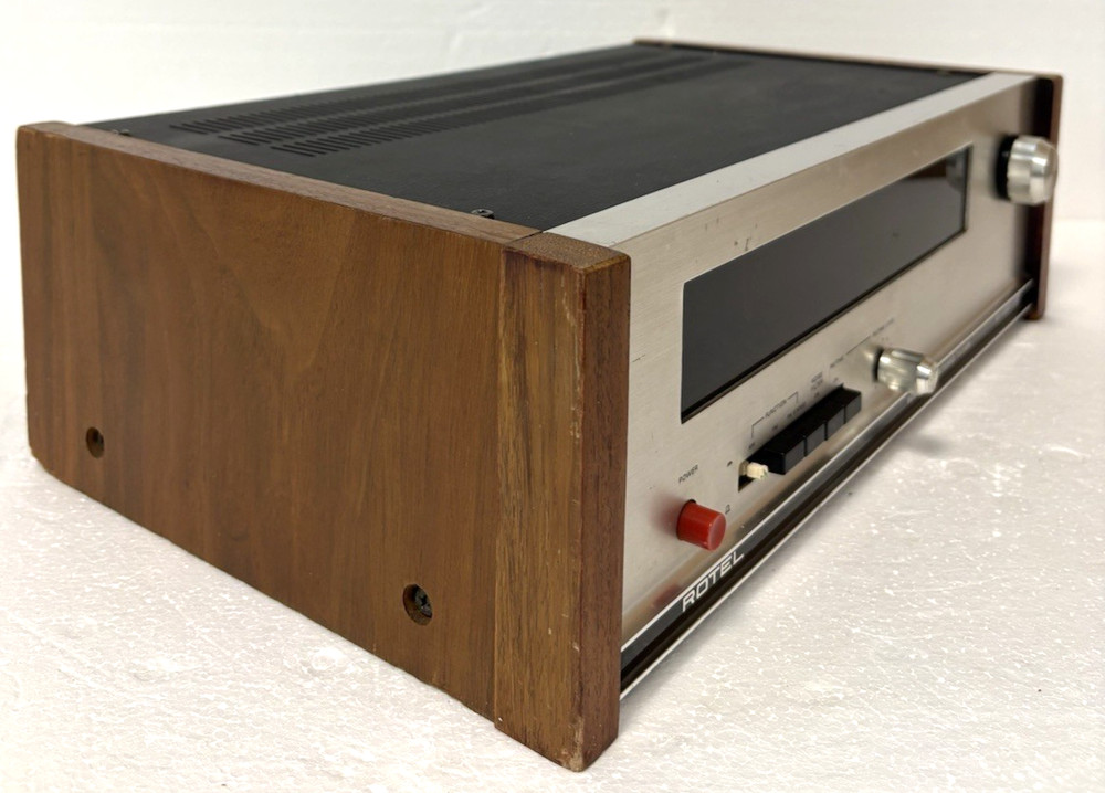Rotel Solid State Stereo Tuner RT-620 Tested & Working!