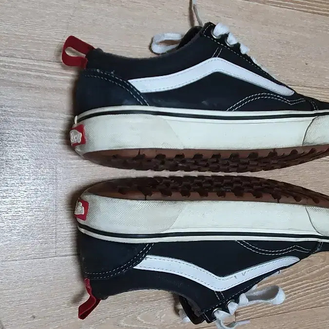 Vans Old Skool Black Sneakers 240 Size