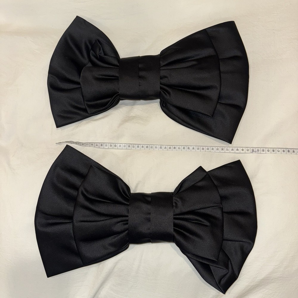 Sleeve Bows