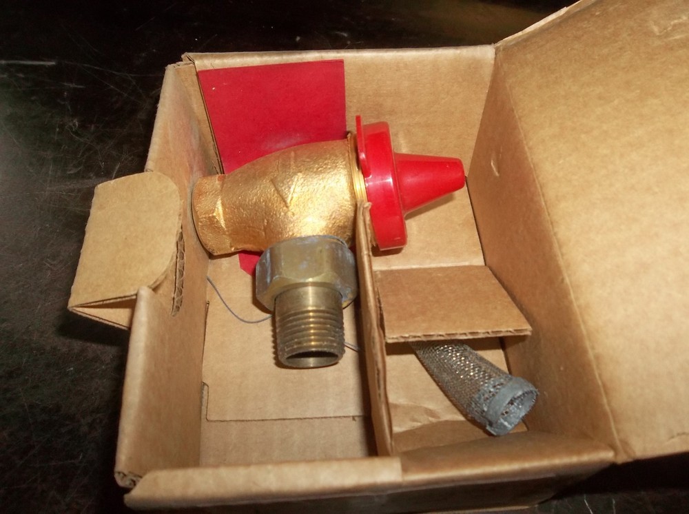 Danfoss # 013-7014 Angle Valve 1/2 " Radiator Valve Type RA