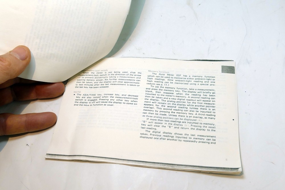 Light Meter IIIF guide printed might be incomplete - as found