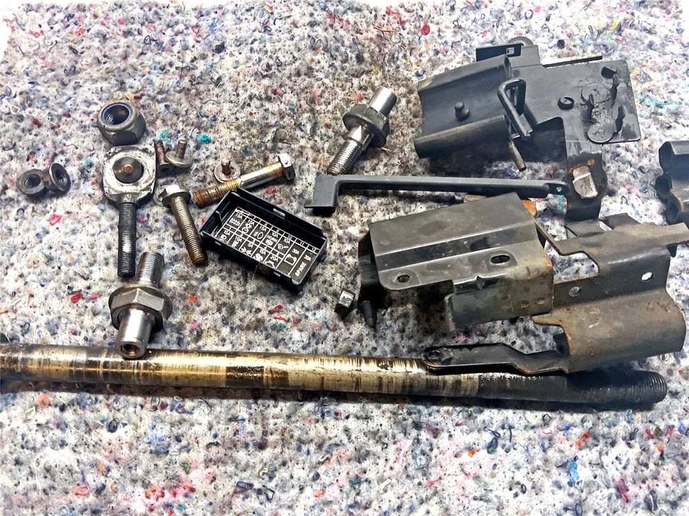 2010 Triumph Thunderbird Assorted Nuts, Bolts & Fixings