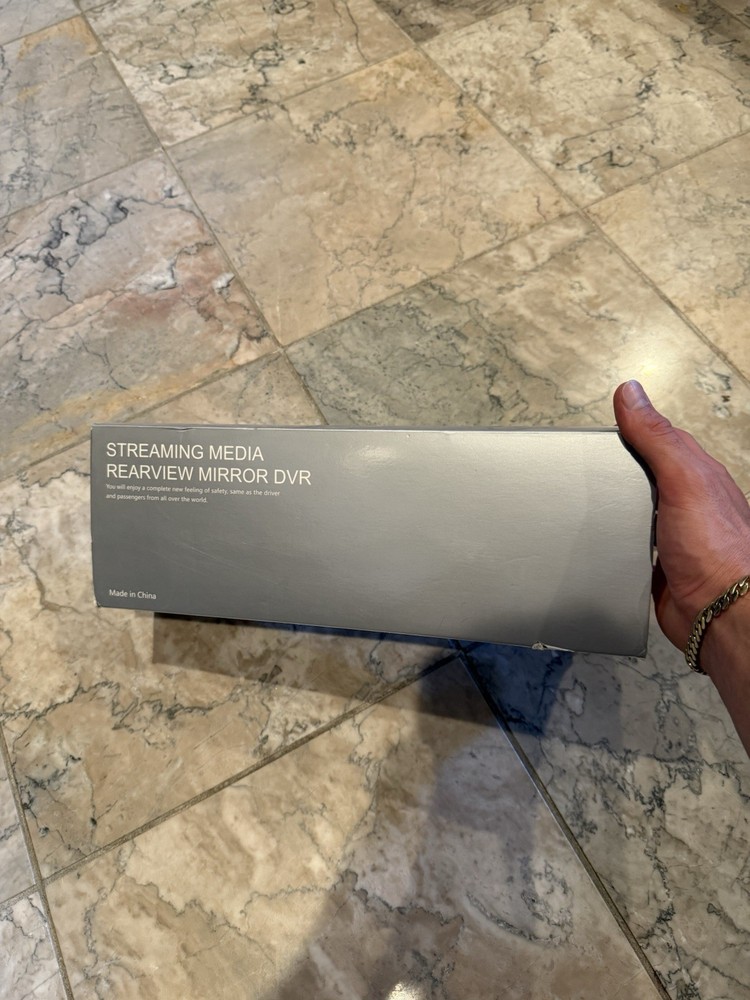 STREAMING MEDIAREARVIEW MIRROR DVR