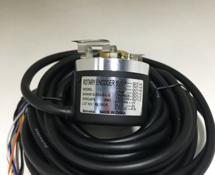1Pcs New rotary encoder E40HB12-200-6-L-5