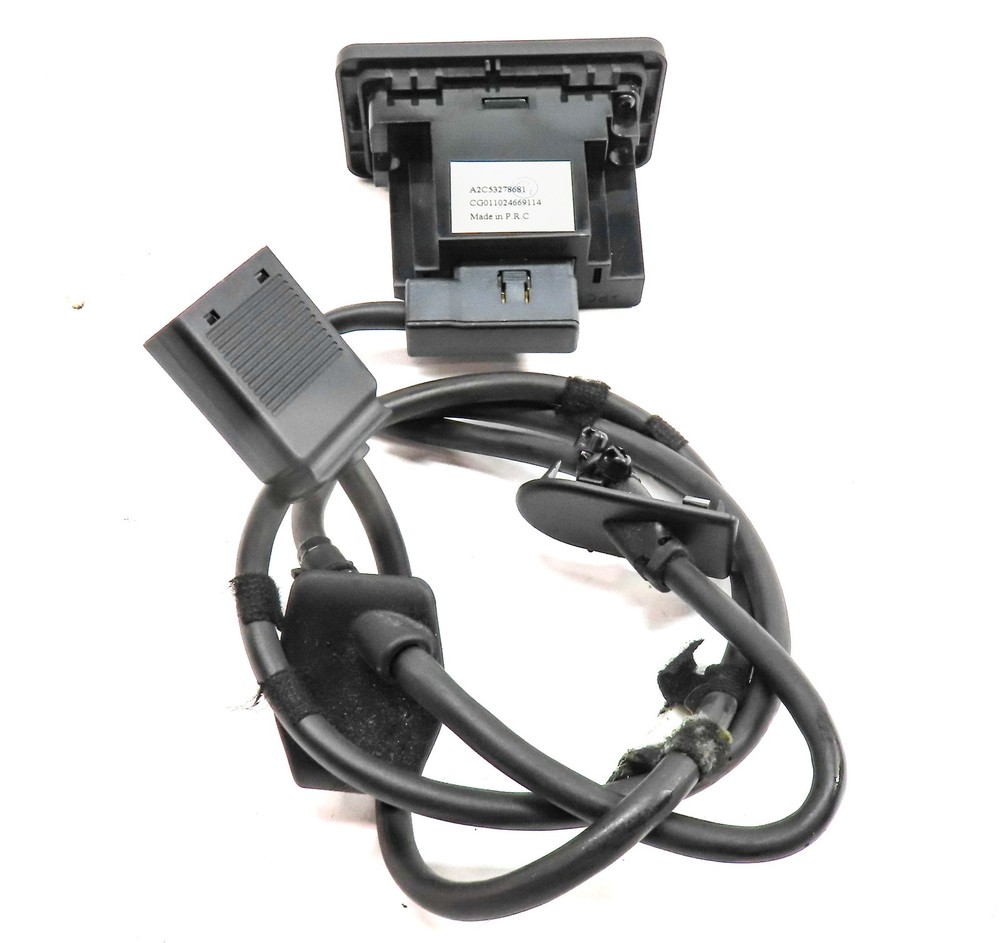 2011 LAND ROVER LR4 (L319) iPOD USB MEDIA MULTIMEDIA INPUT JACK PANEL