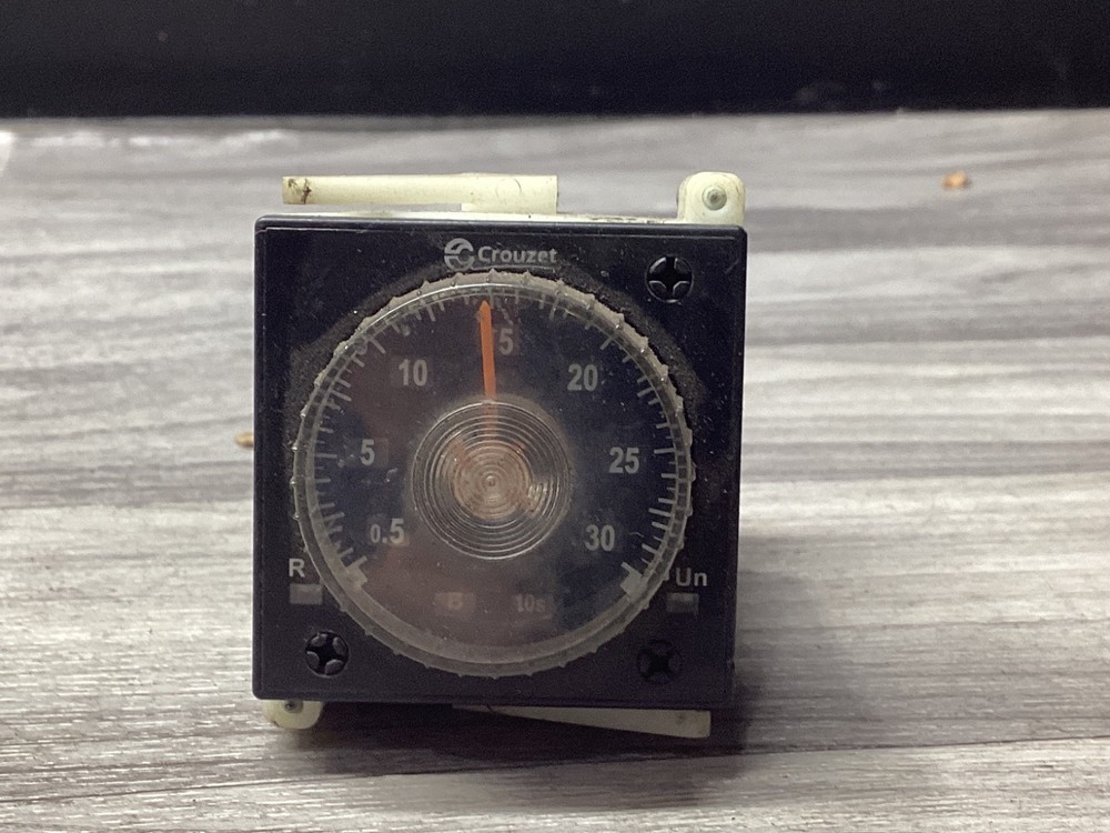 Crouzet TMR48U Timer  #127N65