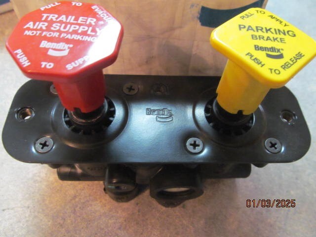 Bendix 800527 MV-3 Brake Dash Valve See Description Free shipping