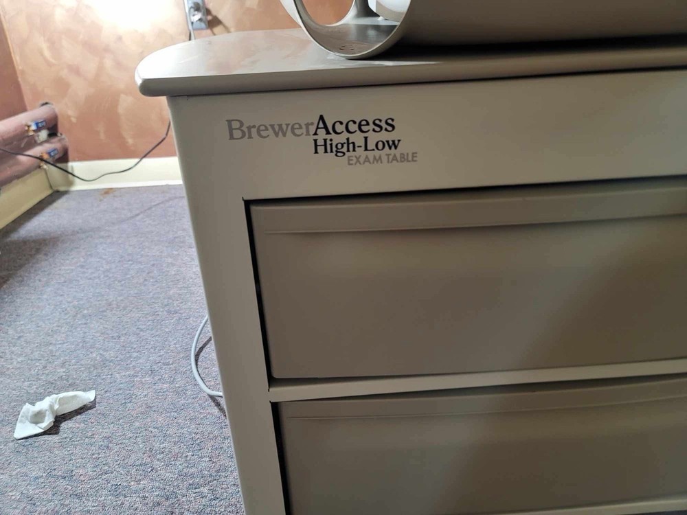 Brewer 6501 Access High-Low Exam Table