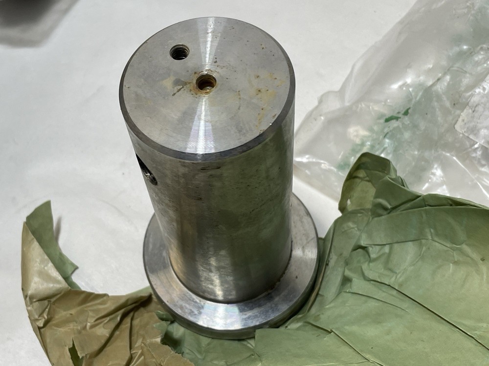 COMBILIFT Guide Roller Shaft CMF00058