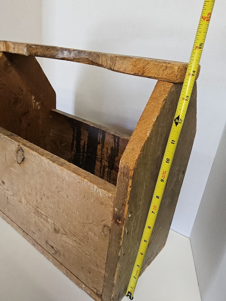 Primitive solid Wooden Carpenter Tool Caddy Tote w/Handle strong condition!