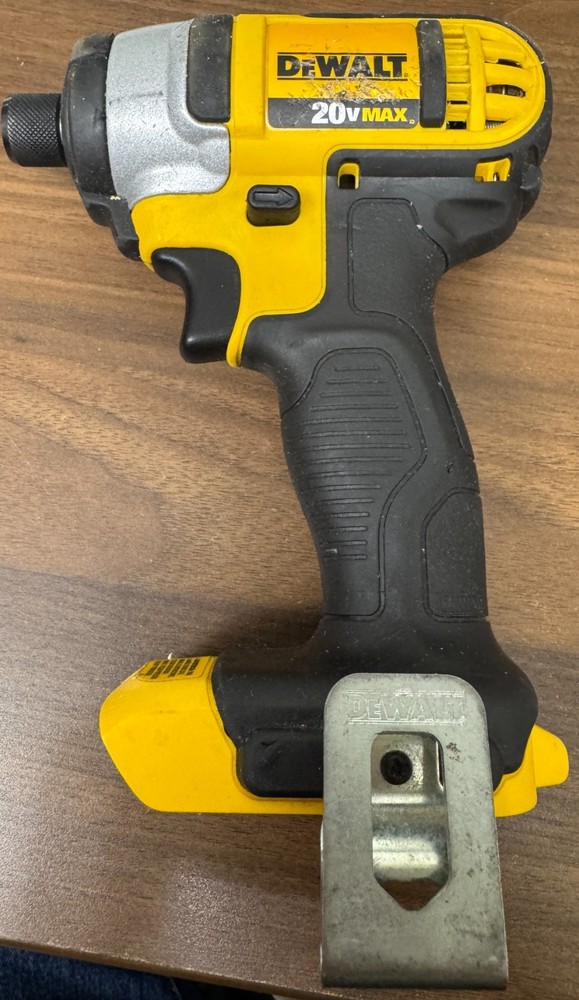 DEWALT DCF885  1/4 inch Cordless Impact Driver (Tool Only)