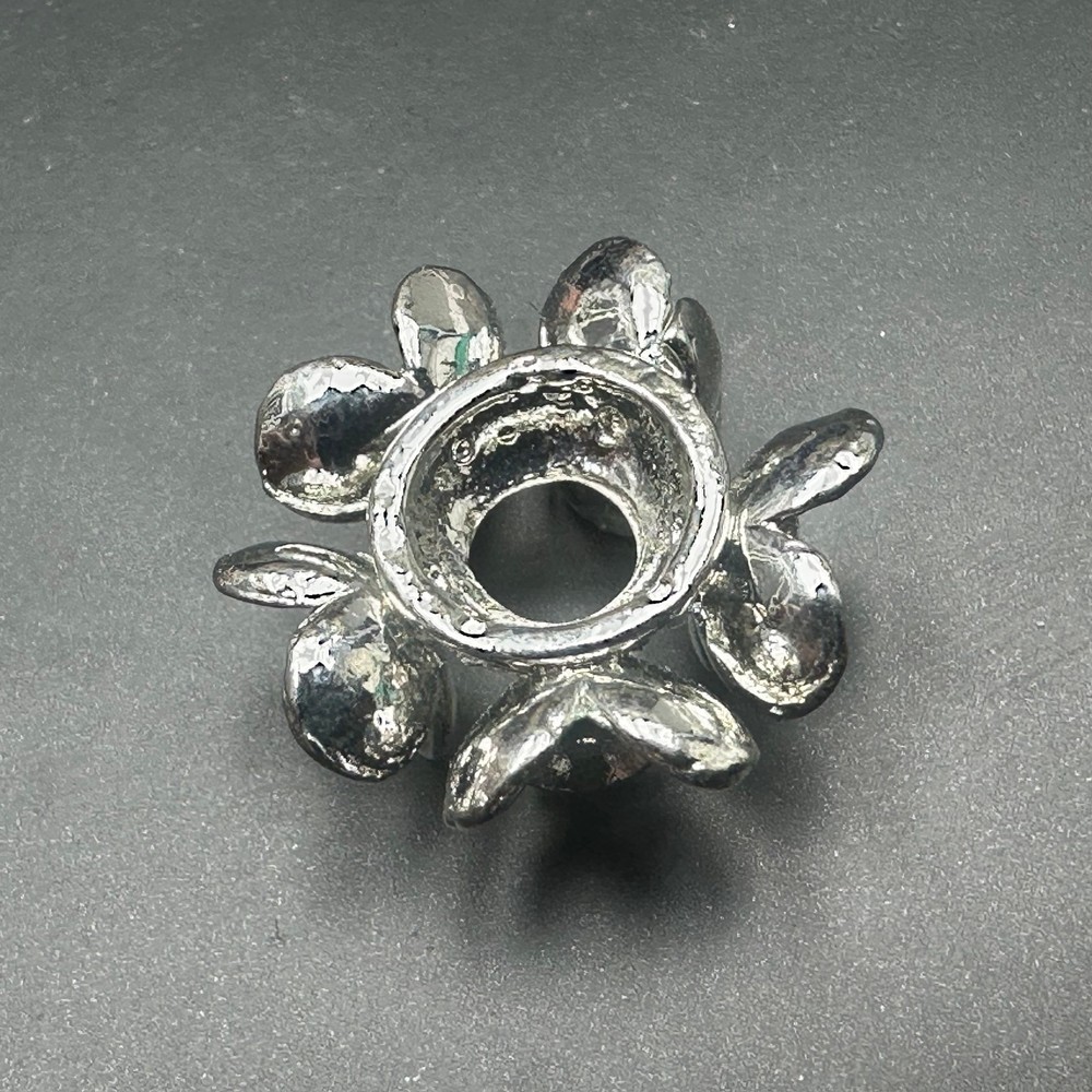 Metal crystal small ball base