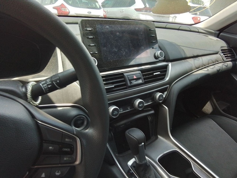 2018-2022 Honda Accord Front 8" Display Screen w/o Navigation