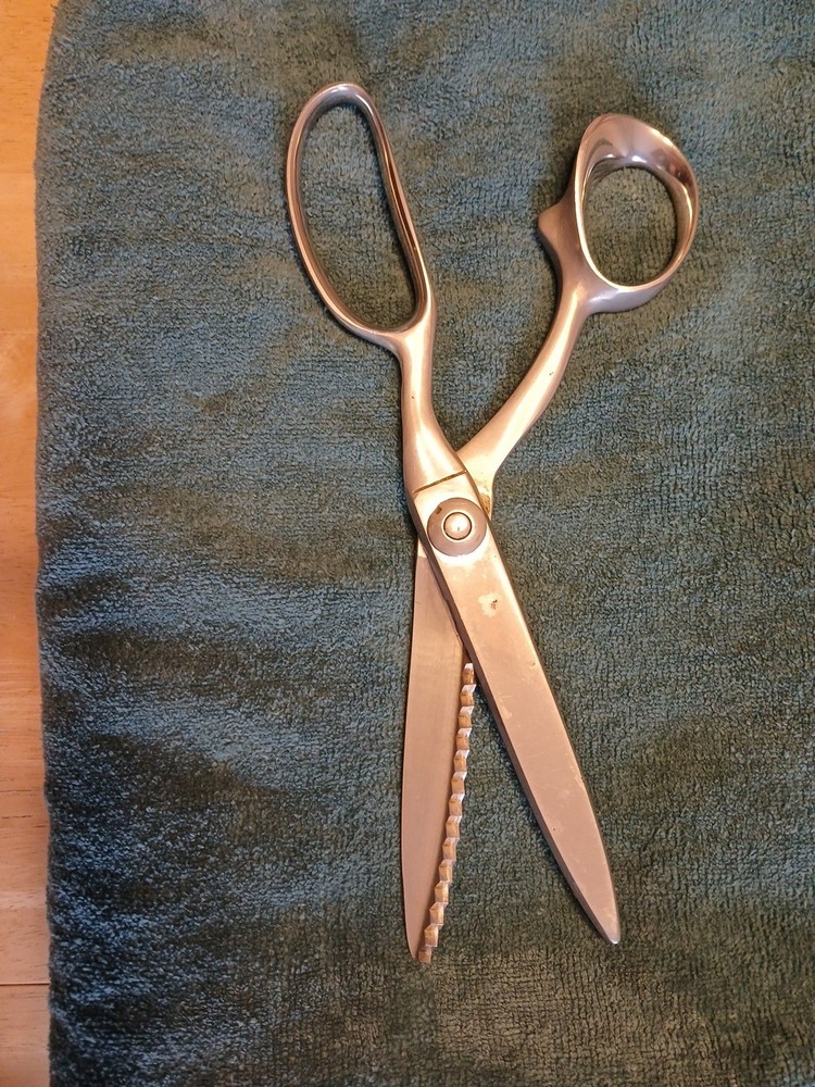 Wiss Professional Model AA Pinking Shears Zig Zag Cut Chrome Vintage Scissors