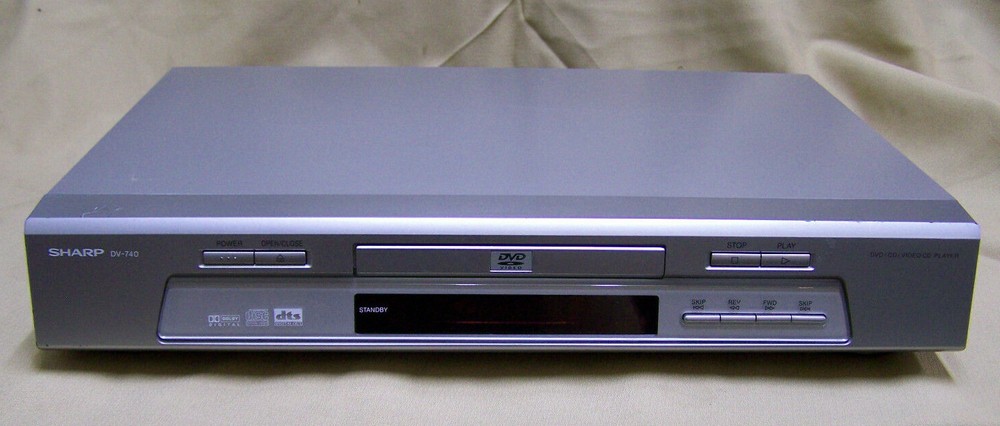 Sharp DV-740U Digital Video DVD Player