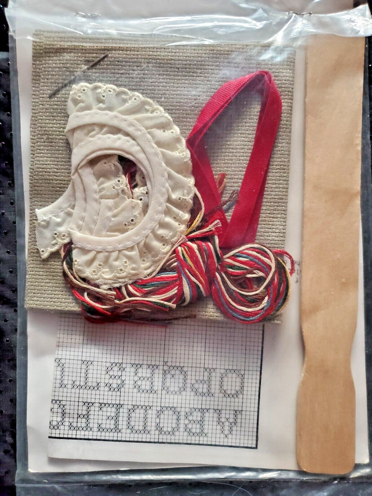 June Grigg "Granny's Paddle" Cross Stitch Kit