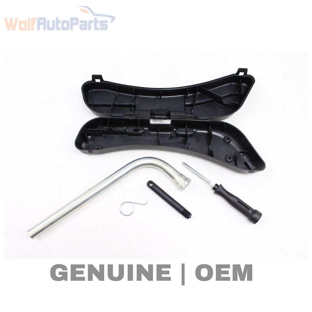 2004-2005 AUDI S4 - TOOL KIT 8E0012111