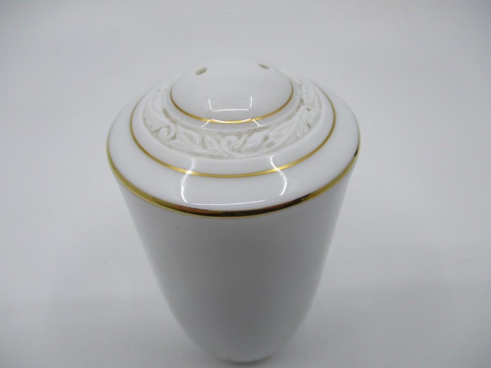 NORITAKE LOCKLEIGH SHAKER ( 2 Hole) -3 3/4" 0304F