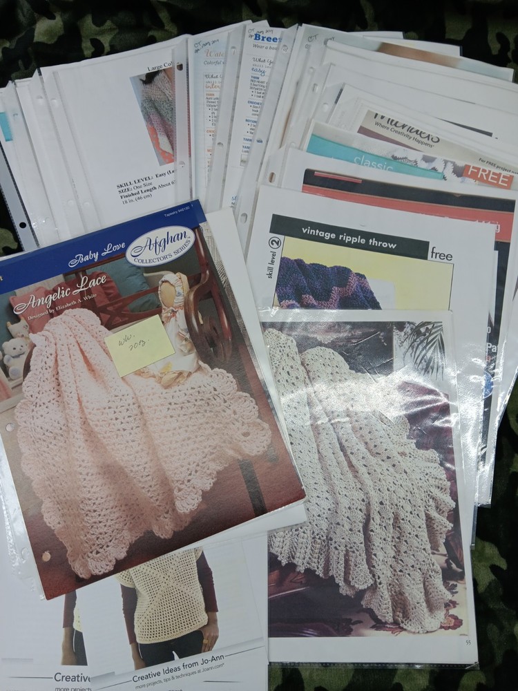 Crochet 26 Patterns Bundle Mixed Lot Clear Sleeve Colored Photos