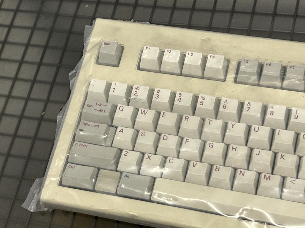 Hewlett Packard HP C1405B Computer Keyboard Red text PS2