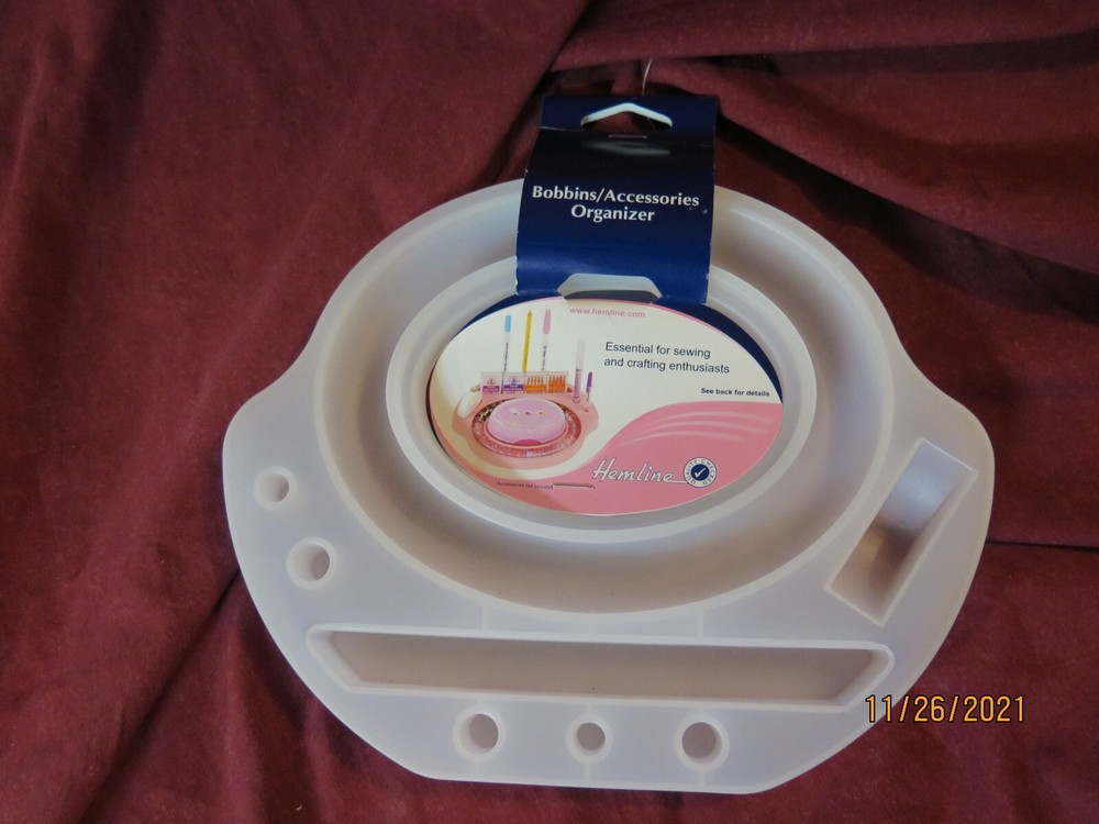 NEW Hemline Bobbins/Accessories Organizer BS79