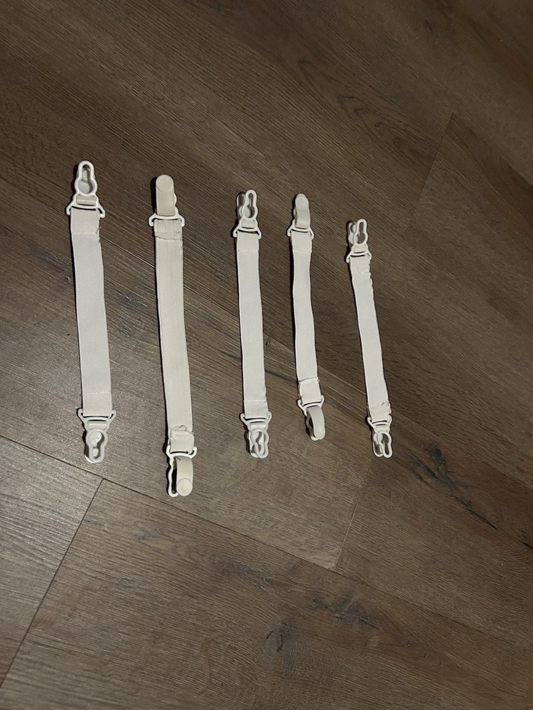 bed sheet grippers clip. 5 Total