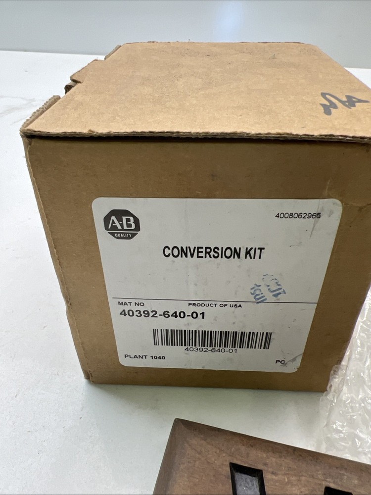 ALLEN BRADLEY 40392-640-01 HARDWARE CONVERSION KIT FOR DISCONECT SWITCH