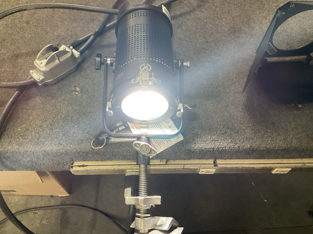 Mole Richardson Type 9161 100W Vari Mole Led Studio Light Barn Door Power Cable