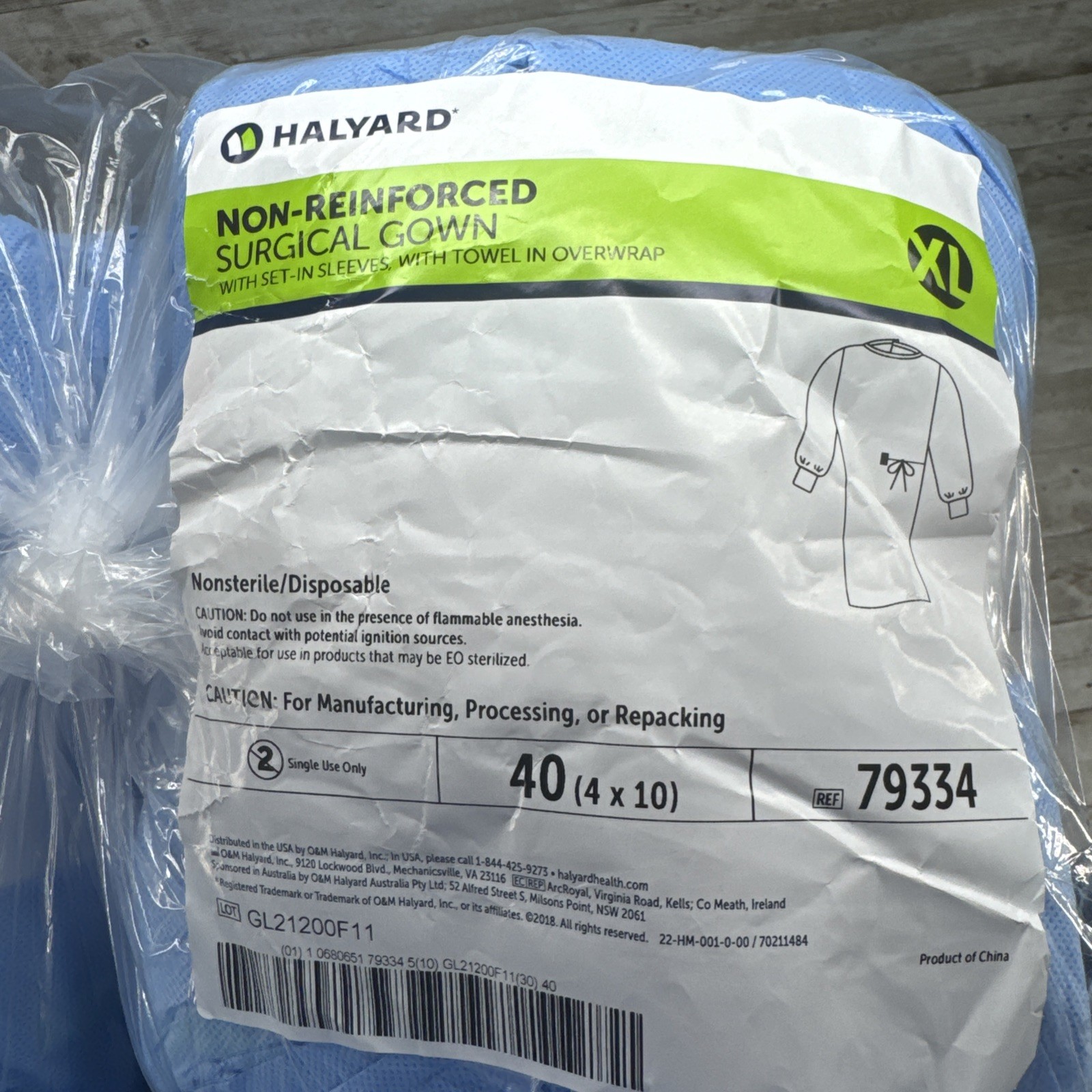 Halyard Surgical Gown Non-Reinforced With Towel Size: X-LARGE 79334 *10-Pieces*