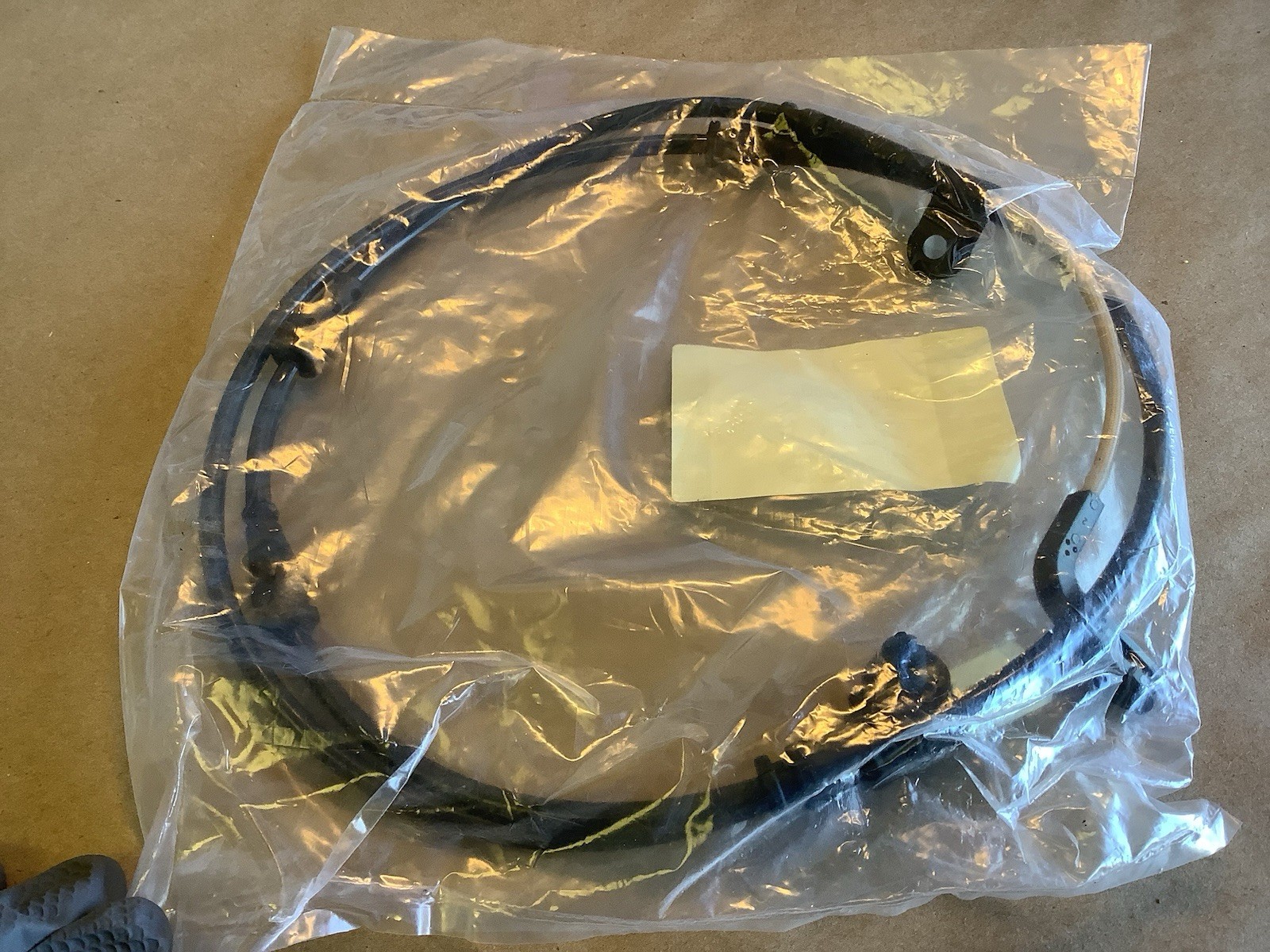 New GENUINE Land Rover REAR Brake Pad Sensor SOE 000025 LR3 LR4 RRSport 05-2013