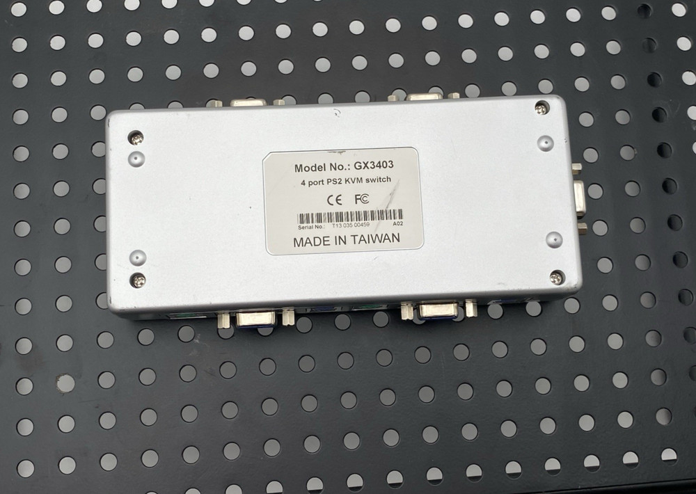 4 Port Compact KVM Switch GX3403