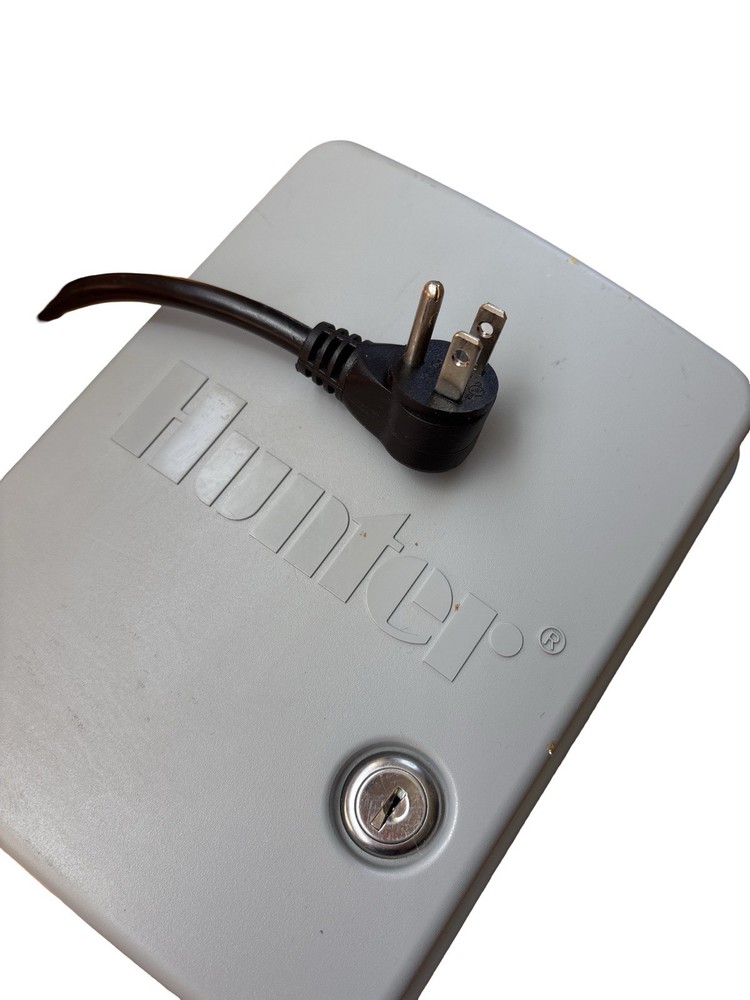 Hunter X-Core XC-400 Outdoor Controller Timer 4, 6 or 8 Stations 120V TESTED